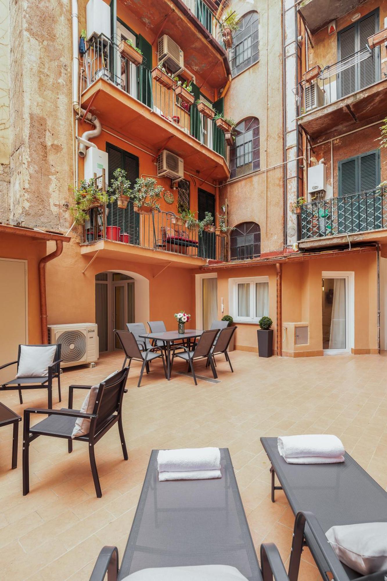 Leopardo Boutique Apartment In Trastevere Рим Экстерьер фото