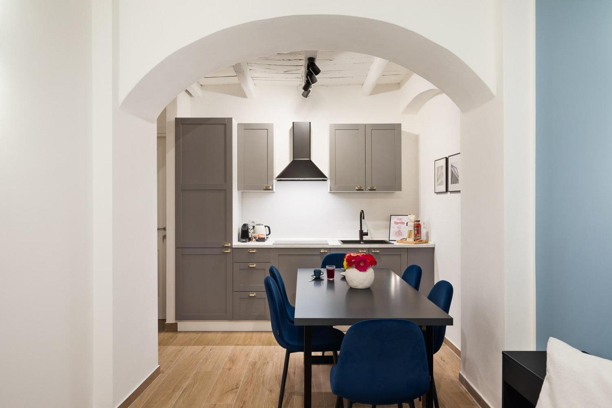 Leopardo Boutique Apartment In Trastevere Рим Экстерьер фото