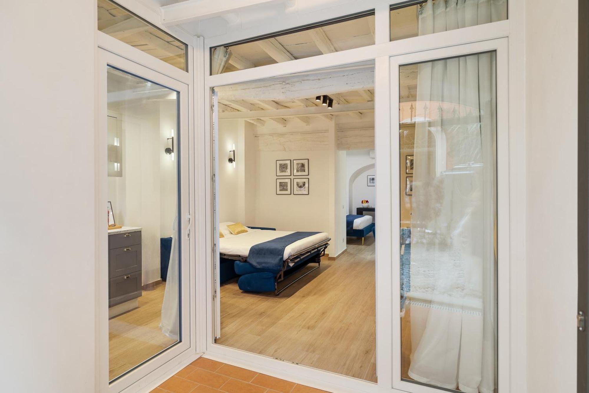 Leopardo Boutique Apartment In Trastevere Рим Экстерьер фото