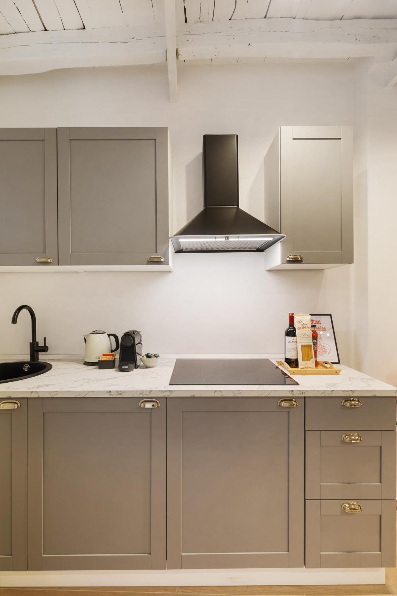 Leopardo Boutique Apartment In Trastevere Рим Экстерьер фото