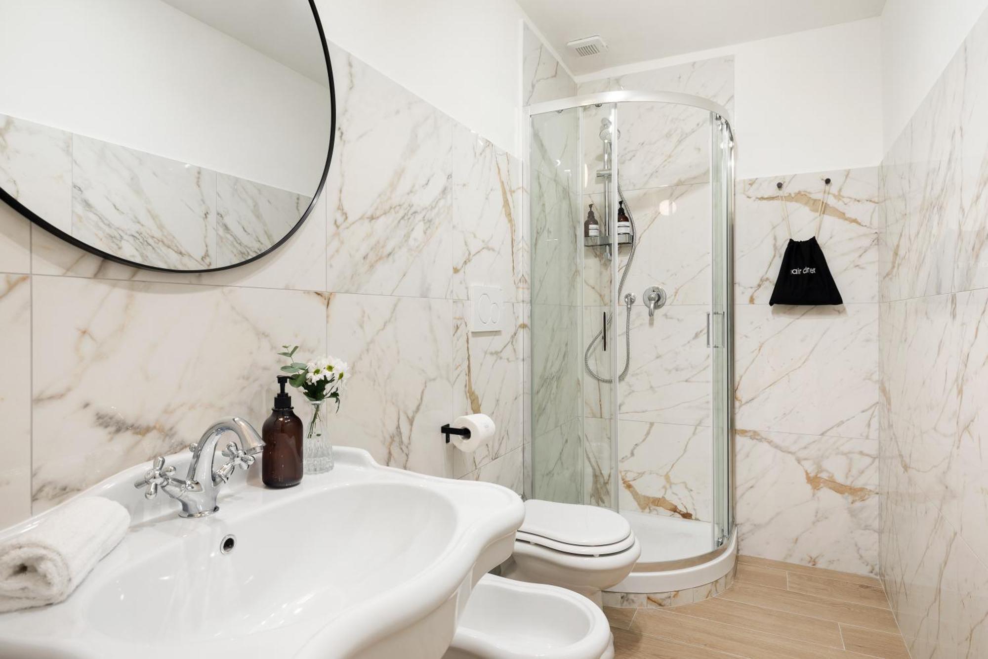 Leopardo Boutique Apartment In Trastevere Рим Экстерьер фото